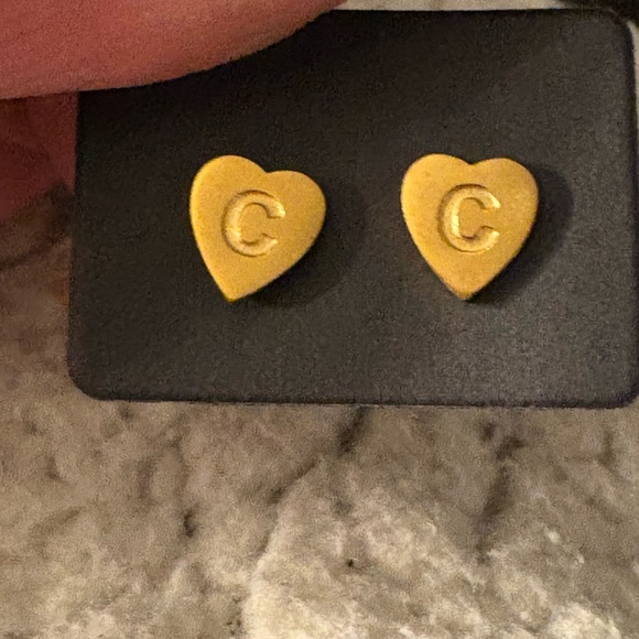 Earrings Studs- C Stainless Steel Initial C Letter Stud Gold Tone Earrings nwt - Picture 4 of 8